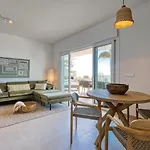 Apartman Renovated Casaris Big Balcony And Sea View