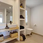 Apartman Renovated Casaris Big Balcony And Sea View
