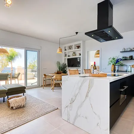 Renovated Casaris Big Balcony And Sea View Apartman *