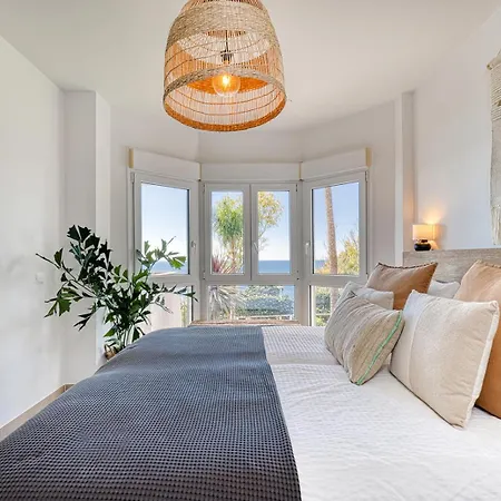 Renovated Casaris Big Balcony And Sea View * إِستيبونا