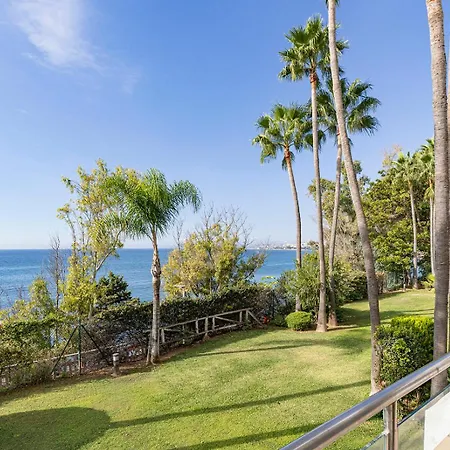 Renovated Casaris Big Balcony And Sea View Apartman